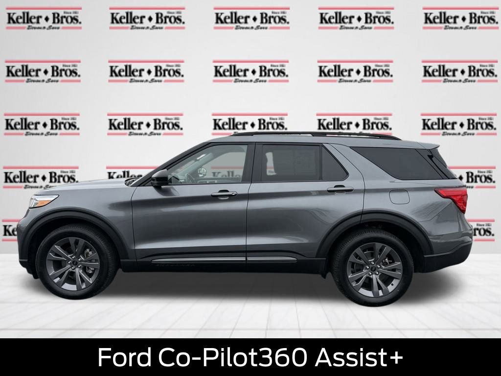 Used 2022 Ford Explorer XLT w/ Equipment Group 202A image 4