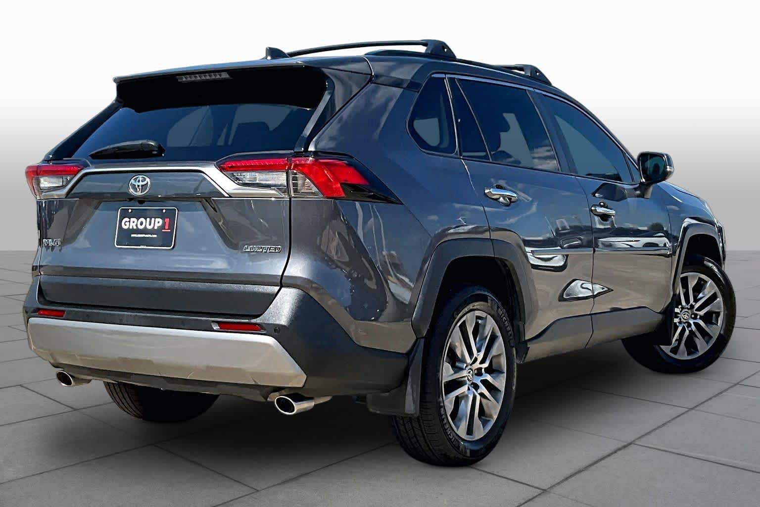 Used 2023 Toyota RAV4 Limited FWD image 13