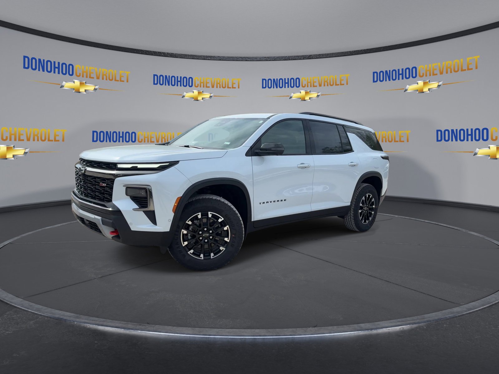 New 2026 Chevrolet Traverse Z71 w/ Enhanced Driving Package image 7