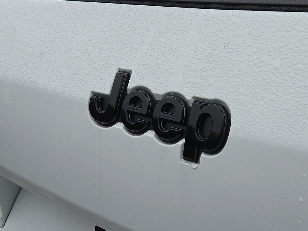 New 2026 Jeep Grand Cherokee L Limited w/ Limited Altitude Package AWD/4WD image 5