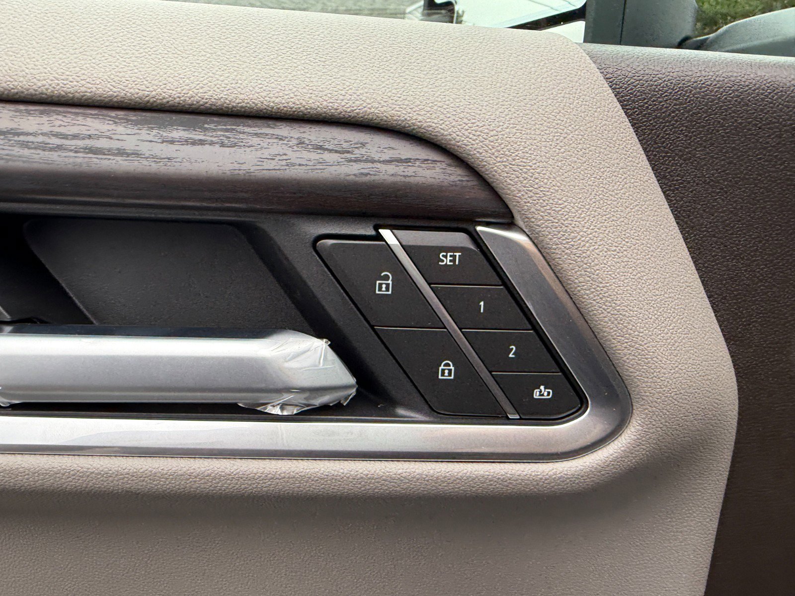 New 2026 GMC Sierra 2500 SLT w/ Max Trailering Package image 25