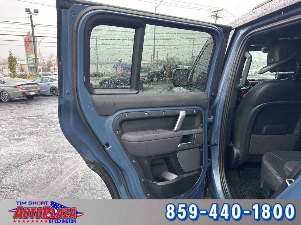 Used 2023 Land Rover Defender 110 X-Dynamic SE image 58