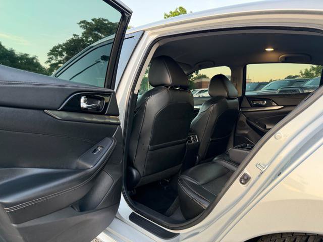 Used 2020 Nissan Maxima 3.5 SV w/ Floor Mat Group FWD image 13