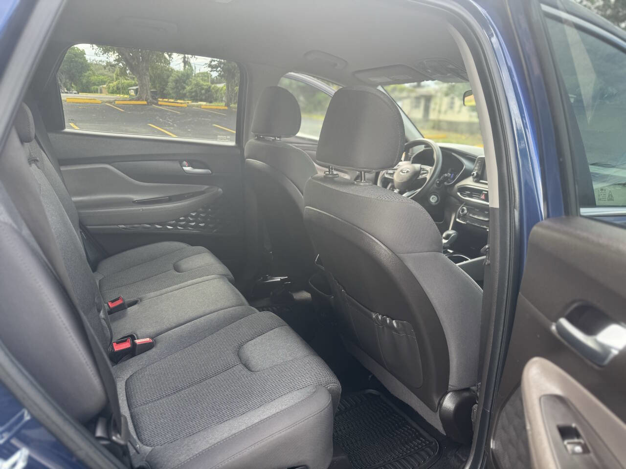 Used 2020 Hyundai Santa Fe SE FWD image 7