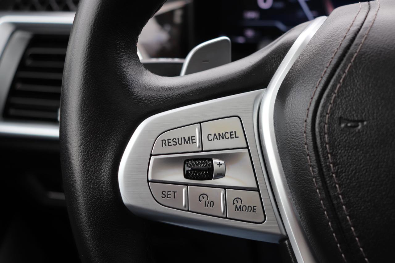 Used 2025 BMW X7 xDrive40i image 44