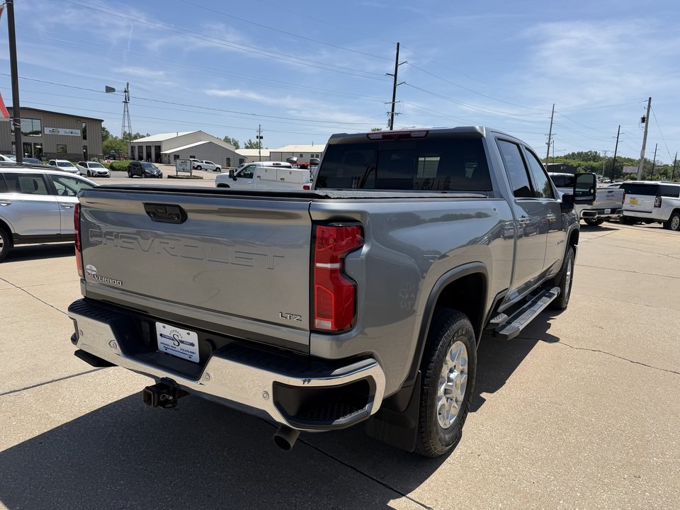 Used 2024 Chevrolet Silverado 2500 LTZ w/ LTZ Plus Package AWD/4WD image 5