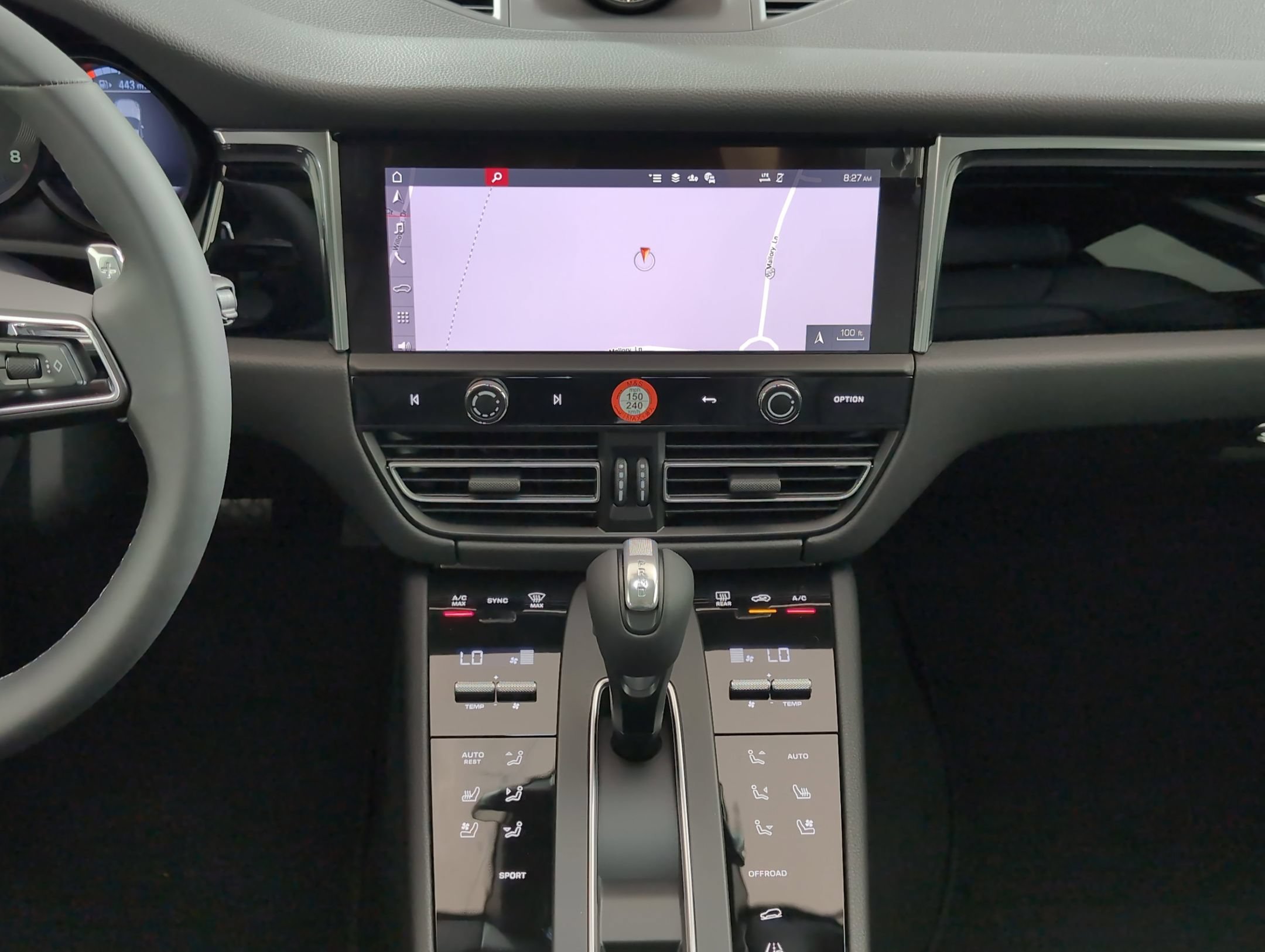 Certified 2025 Porsche Macan AWD/4WD image 25