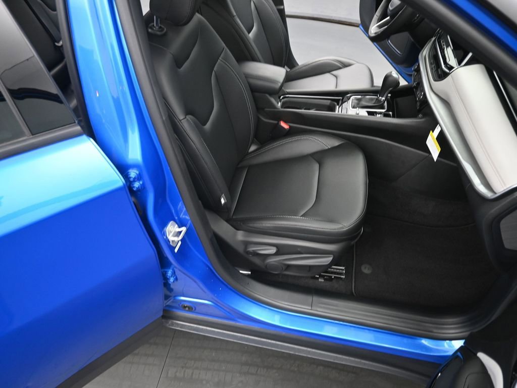 New 2026 Jeep Compass Limited image 19