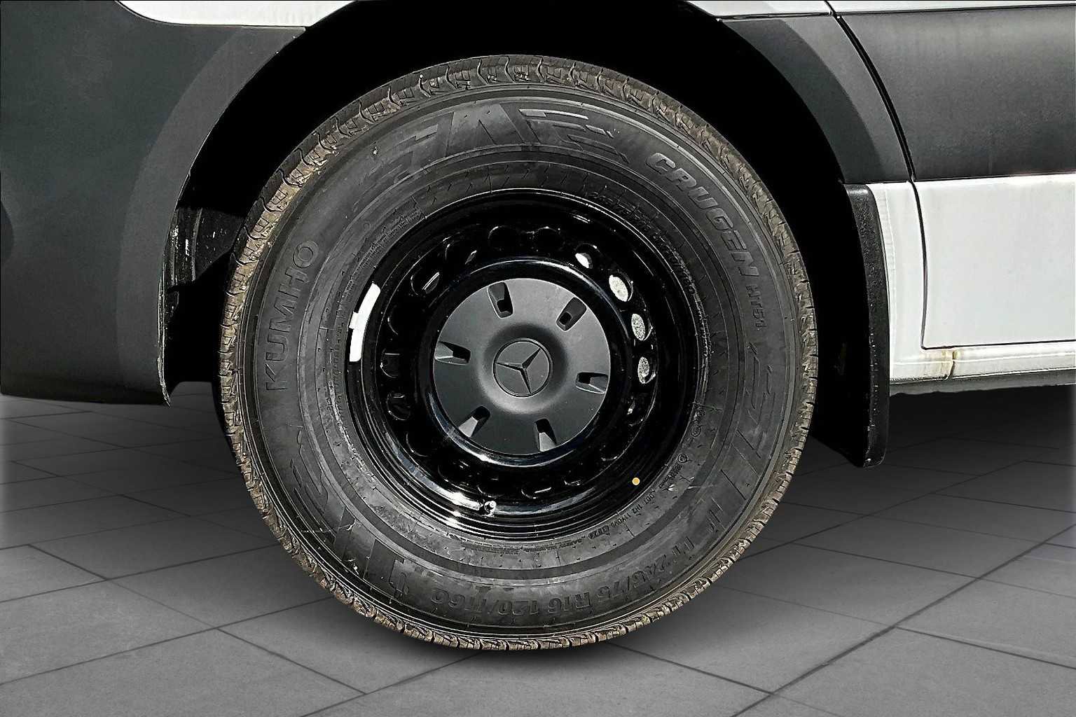 New 2025 Mercedes-Benz Sprinter 2500 image 17