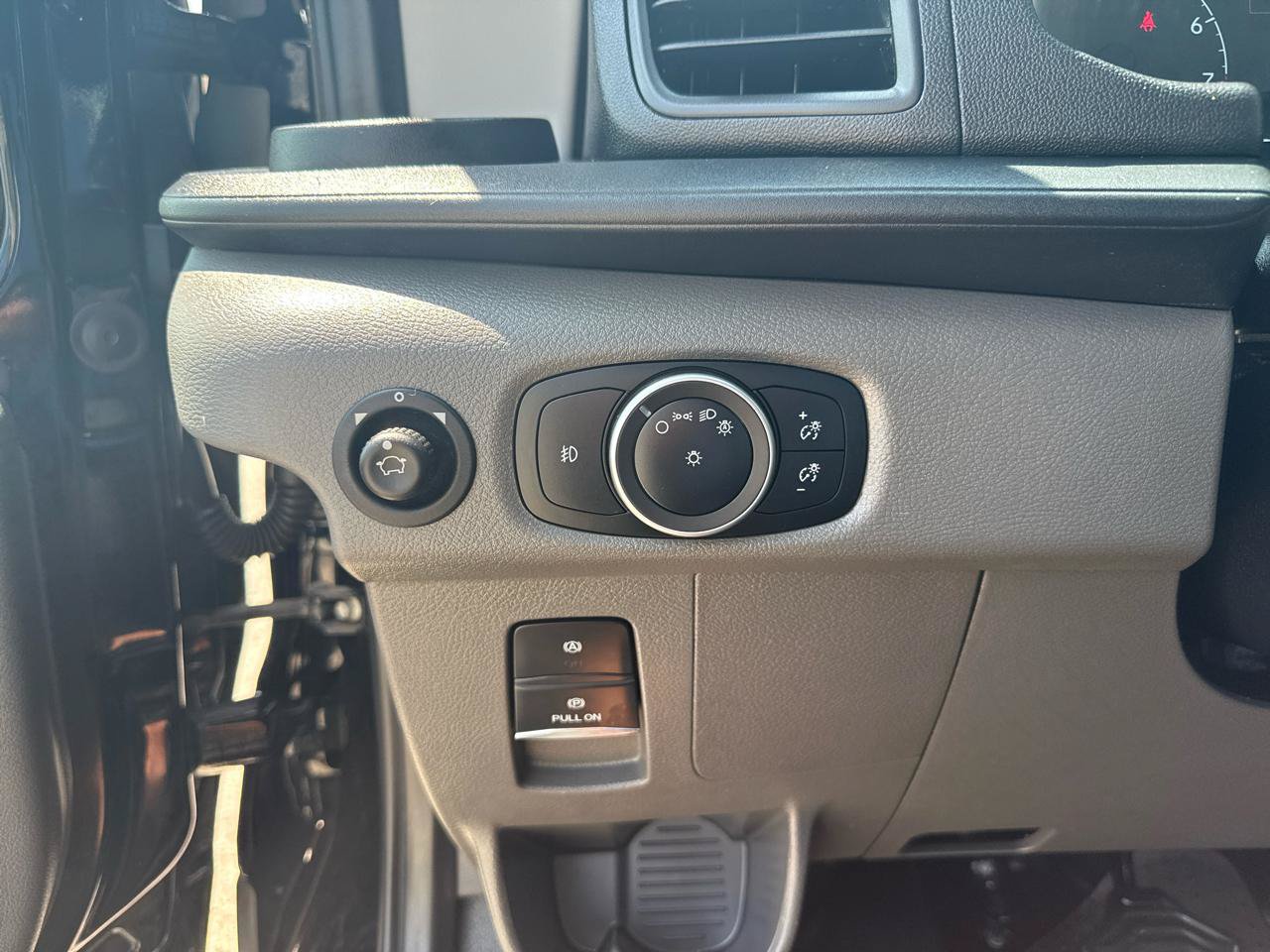 Used 2023 Ford Transit 150 Low Roof w/ Fleet Safety Package RWD image 23