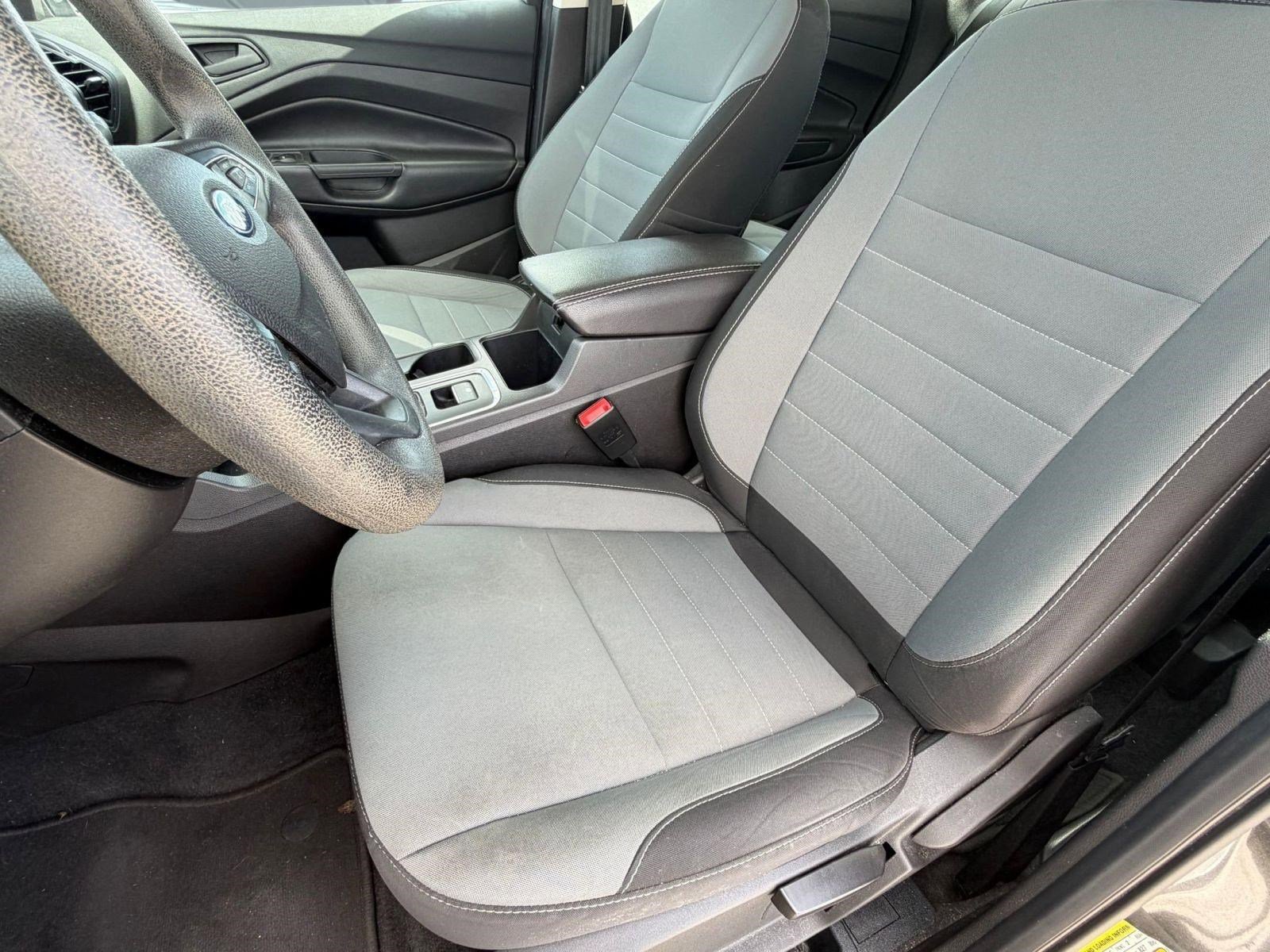 Used 2017 Ford Escape S image 21