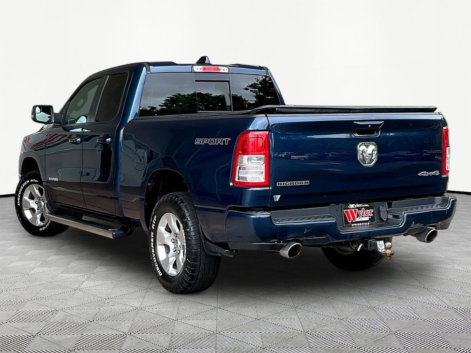 Used 2022 RAM 1500 Big Horn AWD/4WD image 4
