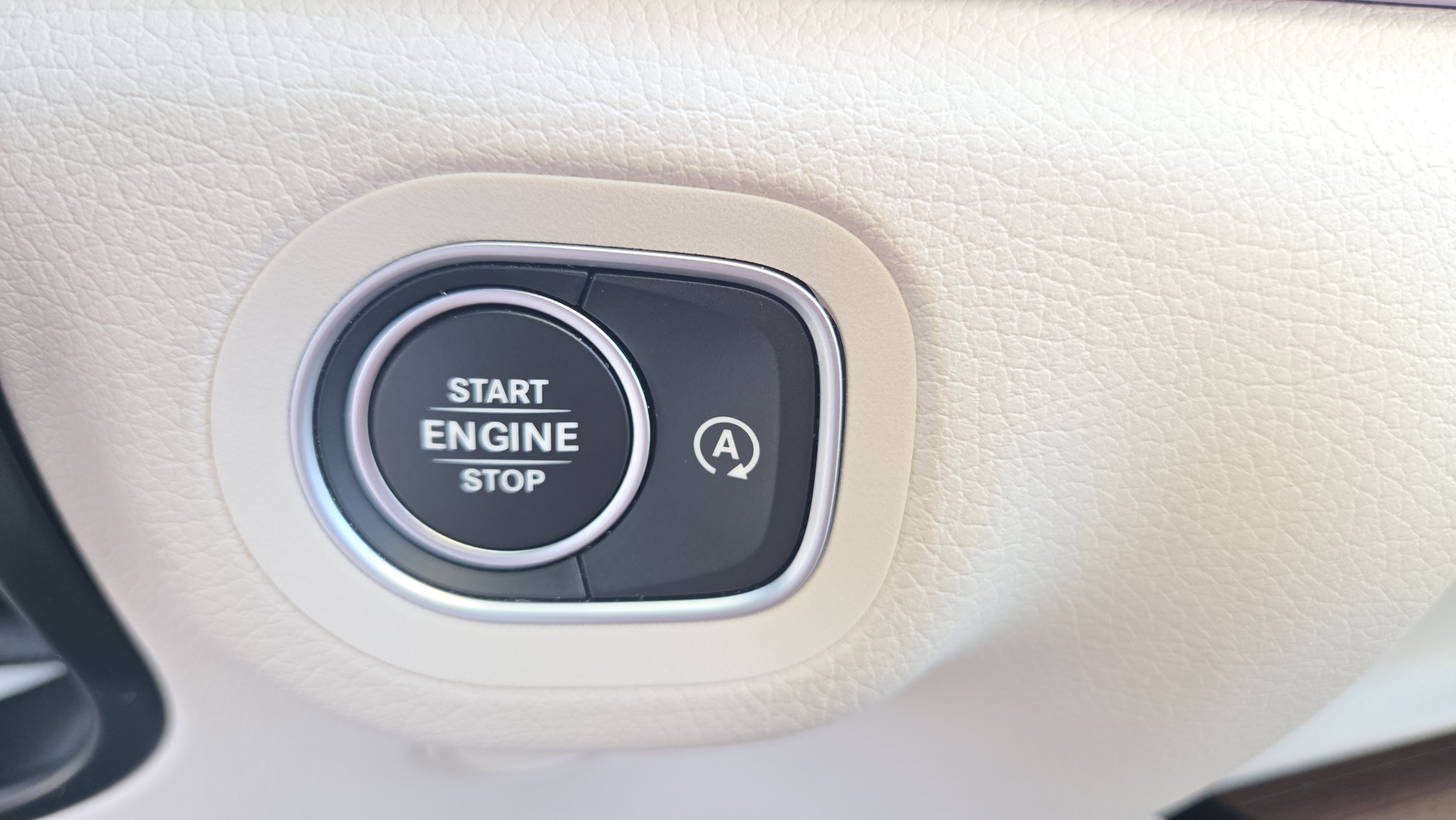 Used 2024 Mercedes-Benz GLE 350 4MATIC image 37