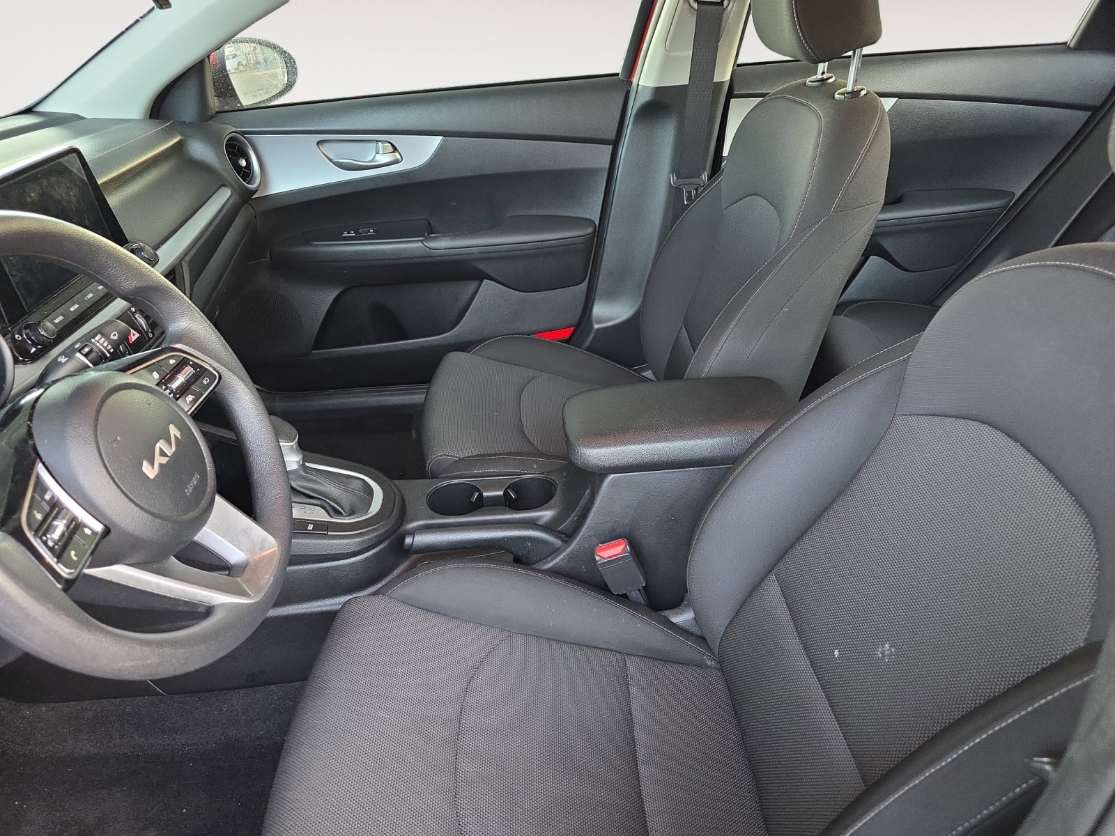 Used 2024 Kia Forte LXS w/ LXS Technology Package image 20