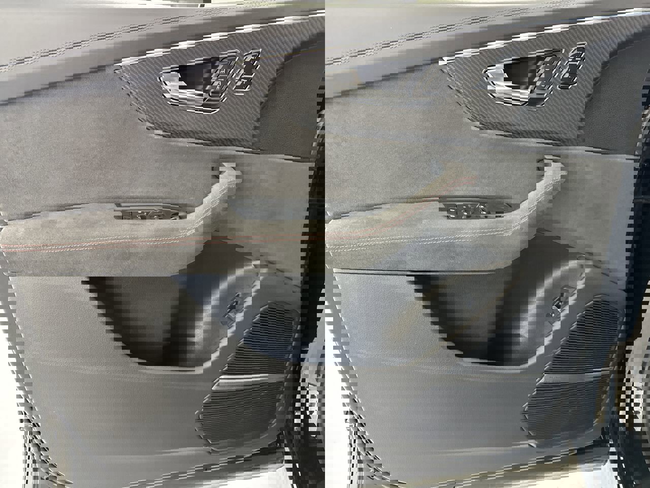 Certified 2025 Audi RS Q8 performance w/ Matte Carbon Package AWD/4WD image 20