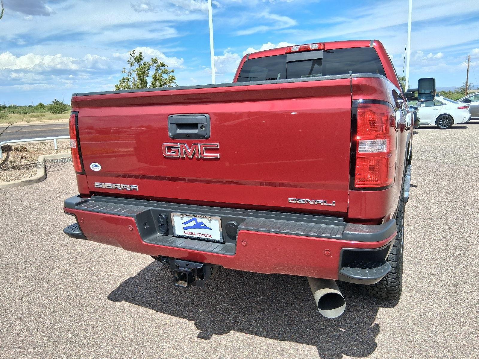 Used 2018 GMC Sierra 2500 Denali w/ Duramax Plus Package AWD/4WD image 13
