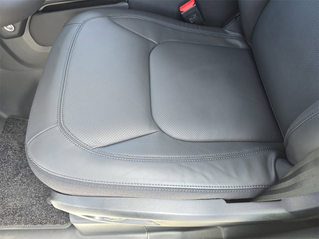 New 2026 Land Rover Defender 110 V8 image 29