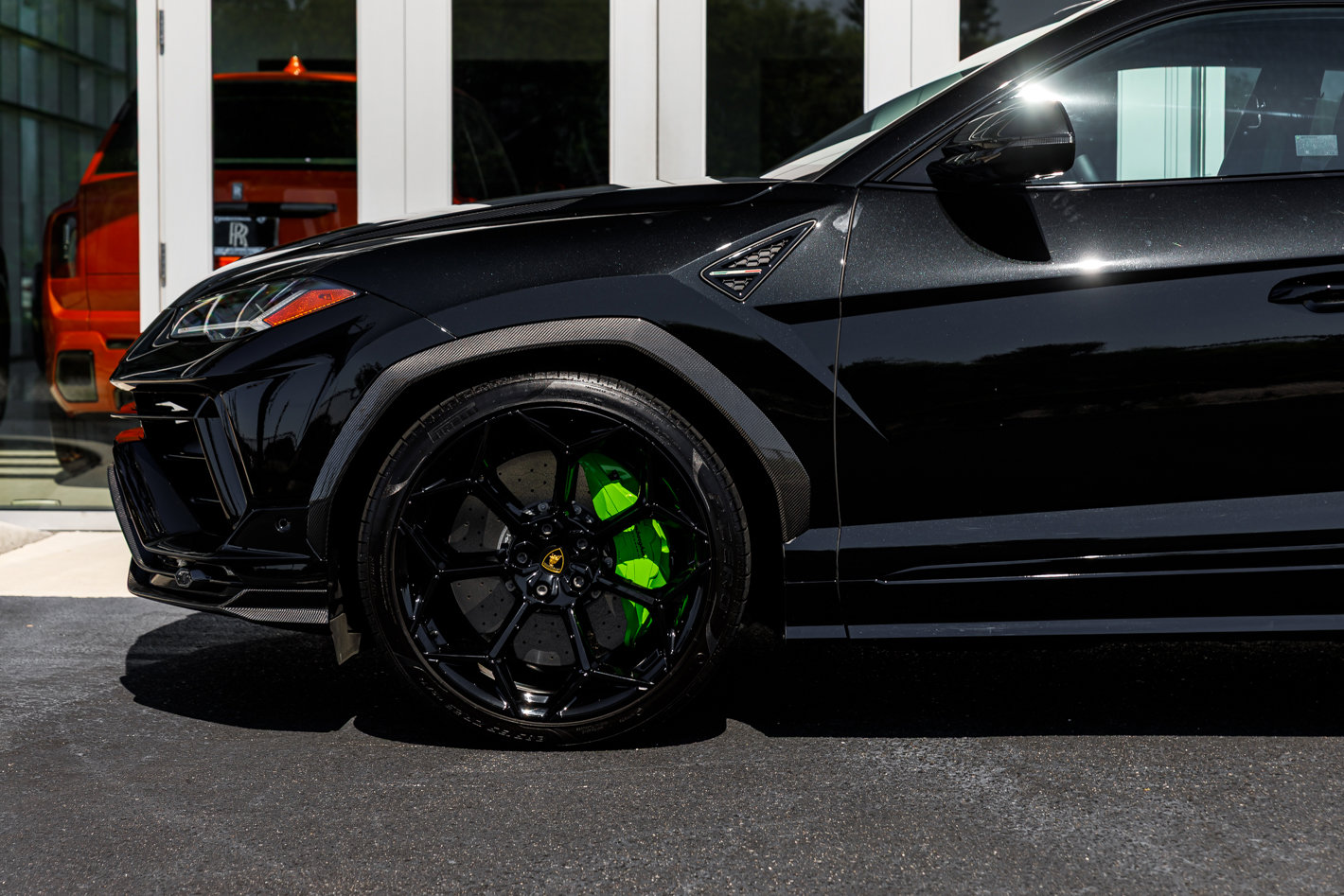 Used 2024 Lamborghini Urus Performante AWD/4WD image 6