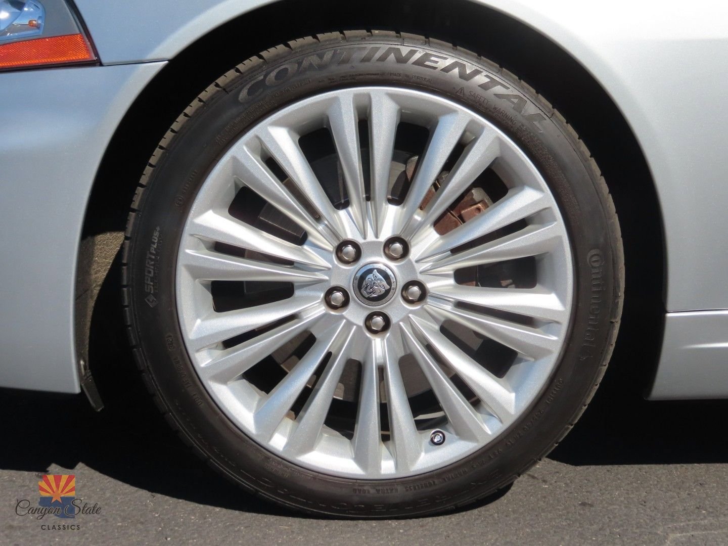 Used 2010 Jaguar XK Coupe image 16