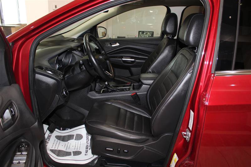 Used 2017 Ford Escape Titanium AWD/4WD image 26