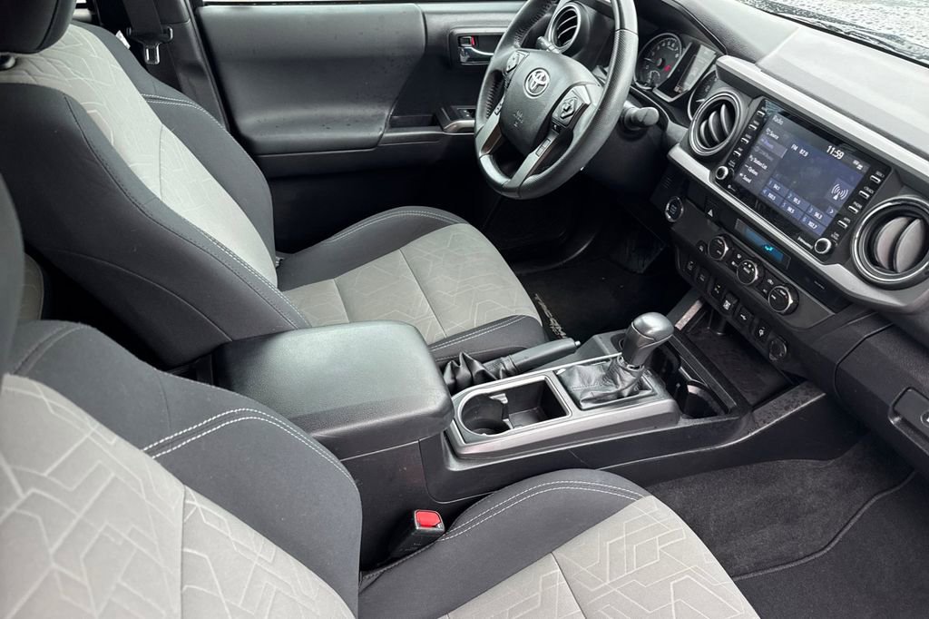 Used 2021 Toyota Tacoma TRD Sport w/ Technology Package RWD image 15