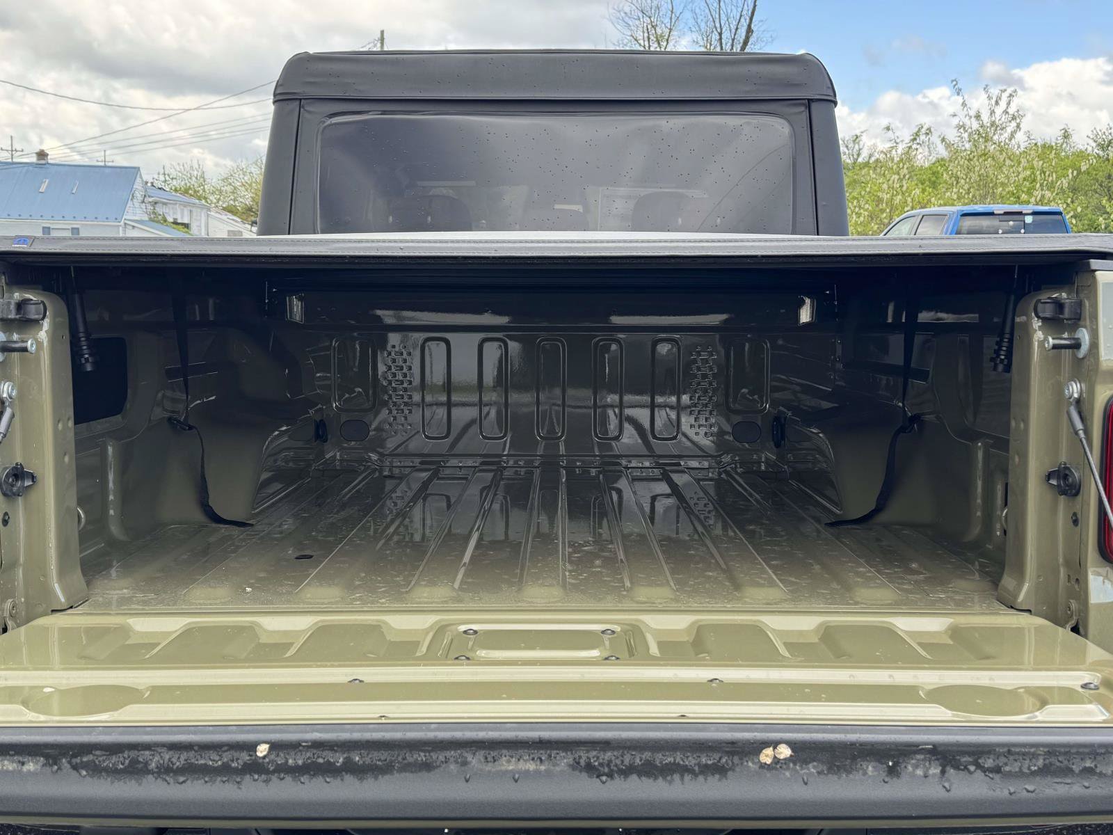 New 2026 Jeep Gladiator Willys AWD/4WD image 19
