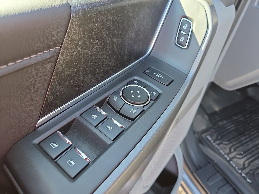 Used 2026 Ford F350 XLT w/ XLT Premium Package image 24