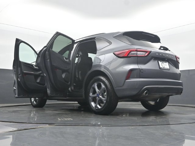 Used 2023 Ford Escape ST-Line AWD/4WD image 57