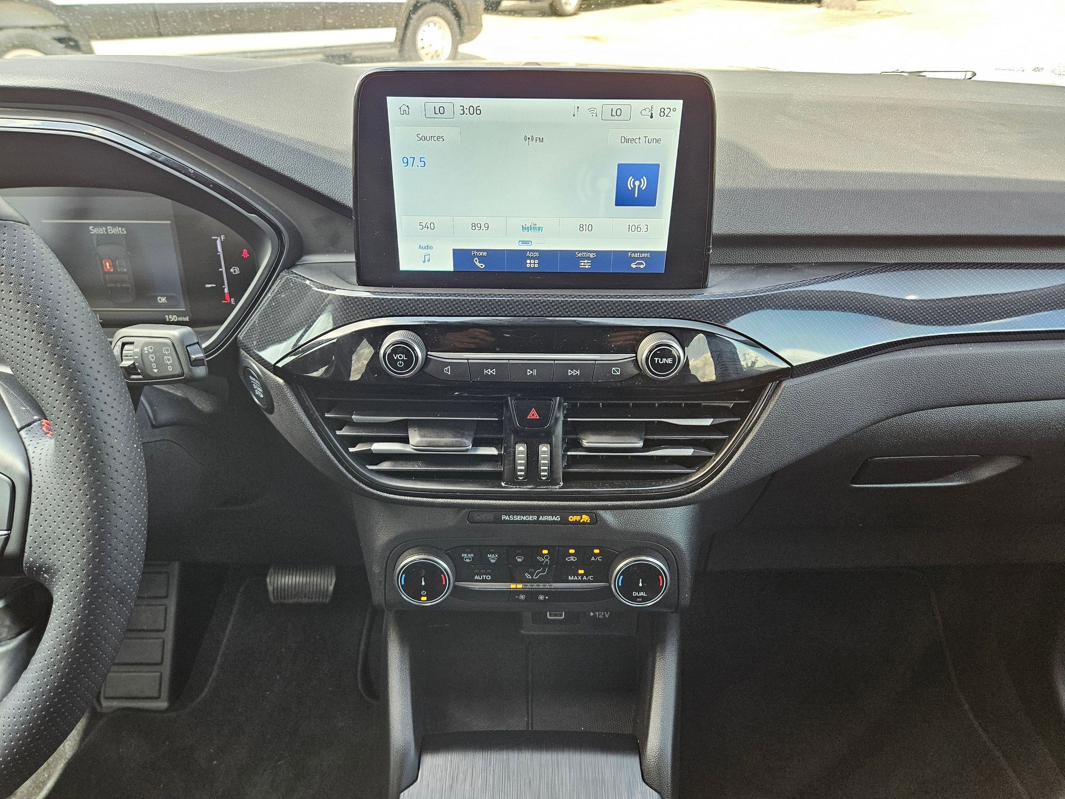 Used 2025 Ford Escape ST-Line w/ Equipment Group 301A image 25