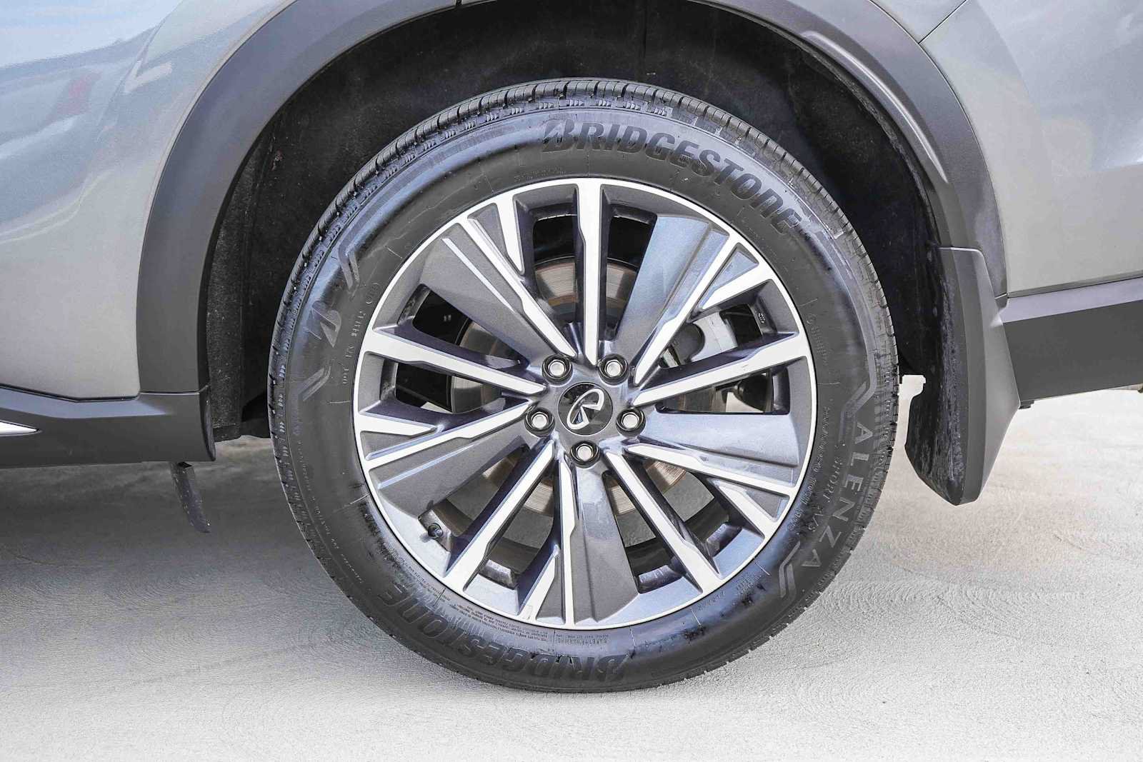 Used 2026 INFINITI QX60 Luxe w/ Cargo Package FWD image 10