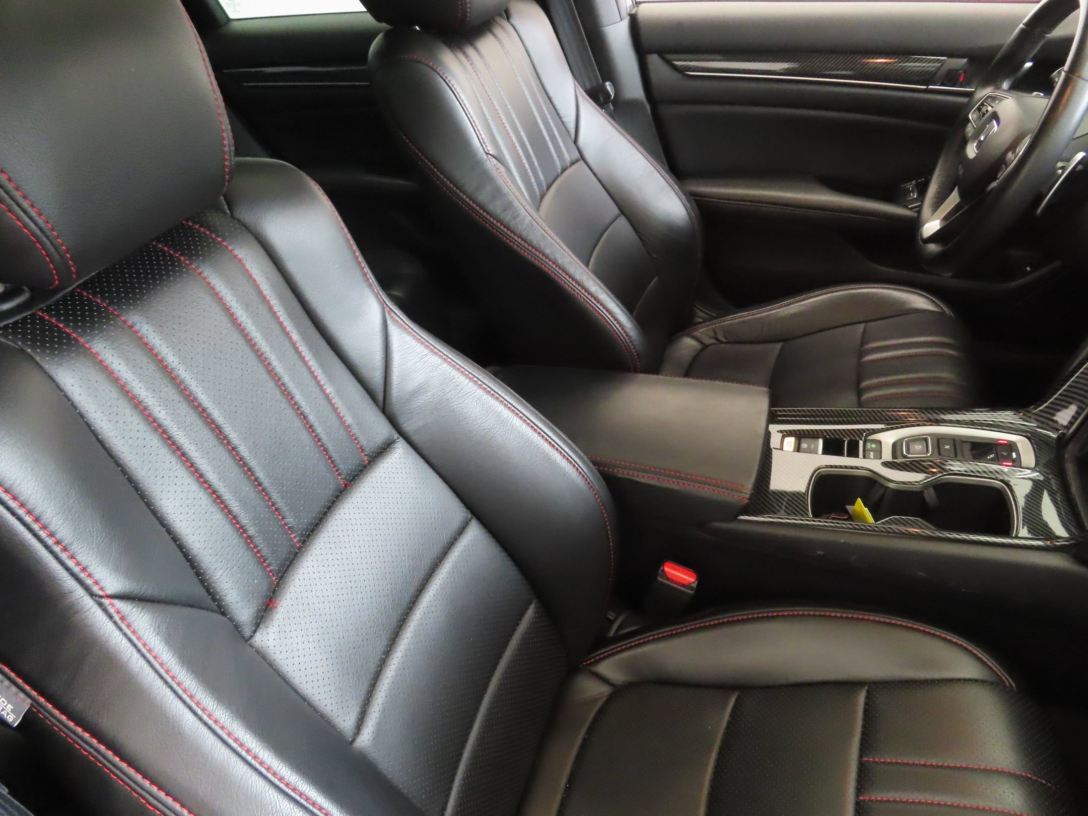 Used 2018 Honda Accord Sport image 30