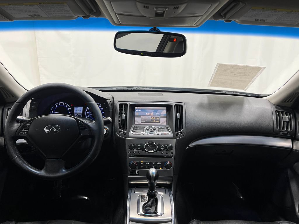 Used 2011 INFINITI G37 x w/ Premium Pkg image 19