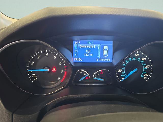 Used 2014 Ford Focus SE w/ SE Winter Package FWD image 12