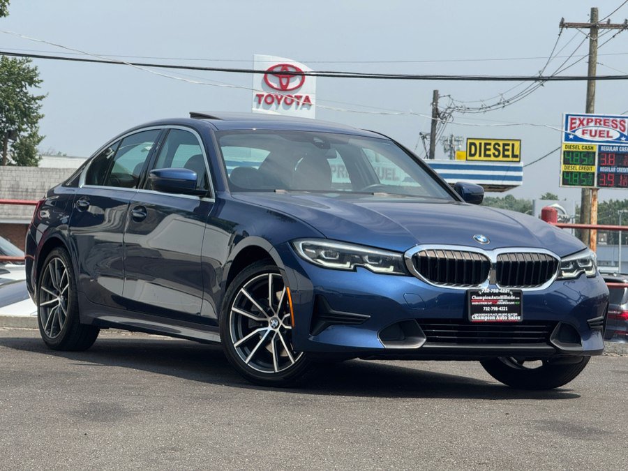 Used 2021 BMW 330i xDrive w/ Driver Assist w/ Premium Package AWD/4WD image 3