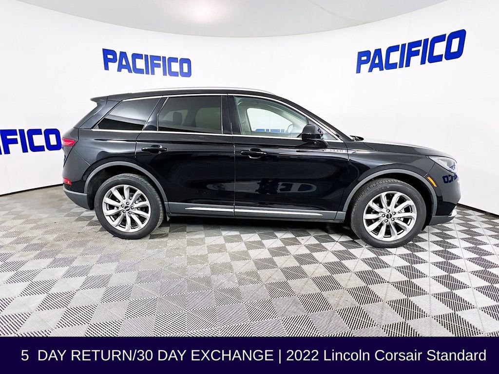 Used 2022 Lincoln Corsair AWD w/ Premium Package image 9