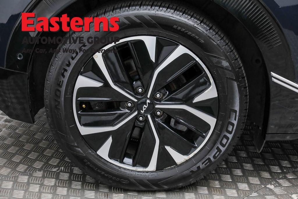 Used 2022 Kia EV6 Wind w/ Wind Technology Package AWD/4WD image 32