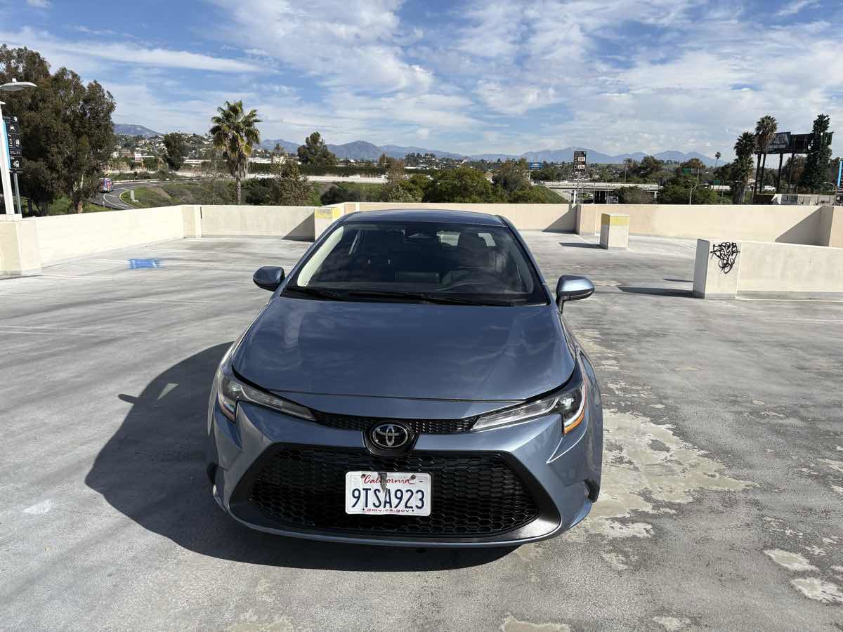 Used 2025 Toyota Corolla LE image 3