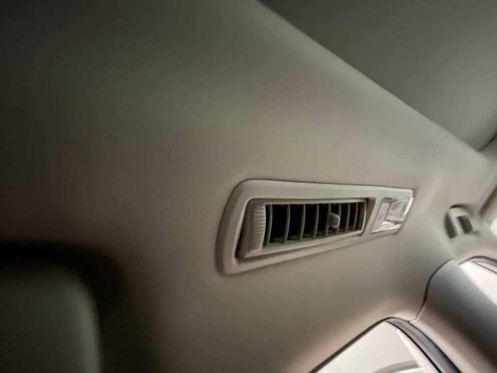 Used 2020 Toyota Highlander Platinum image 22