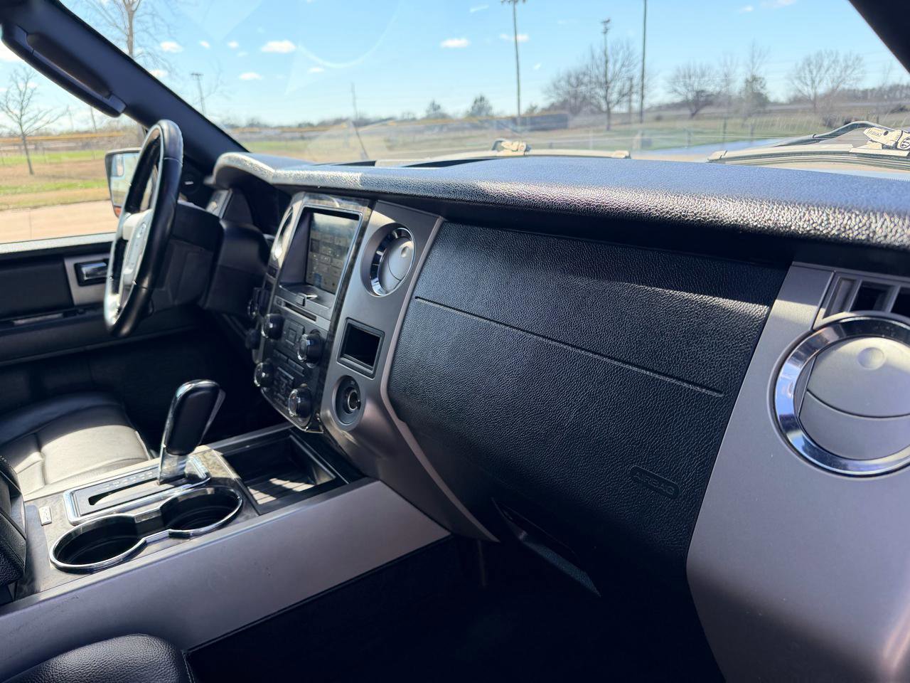 Used 2016 Ford Expedition EL Limited image 12