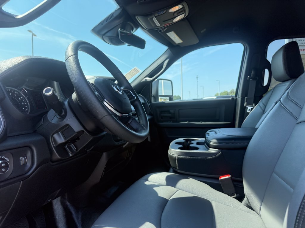 New 2027 RAM 2500 Tradesman AWD/4WD image 4