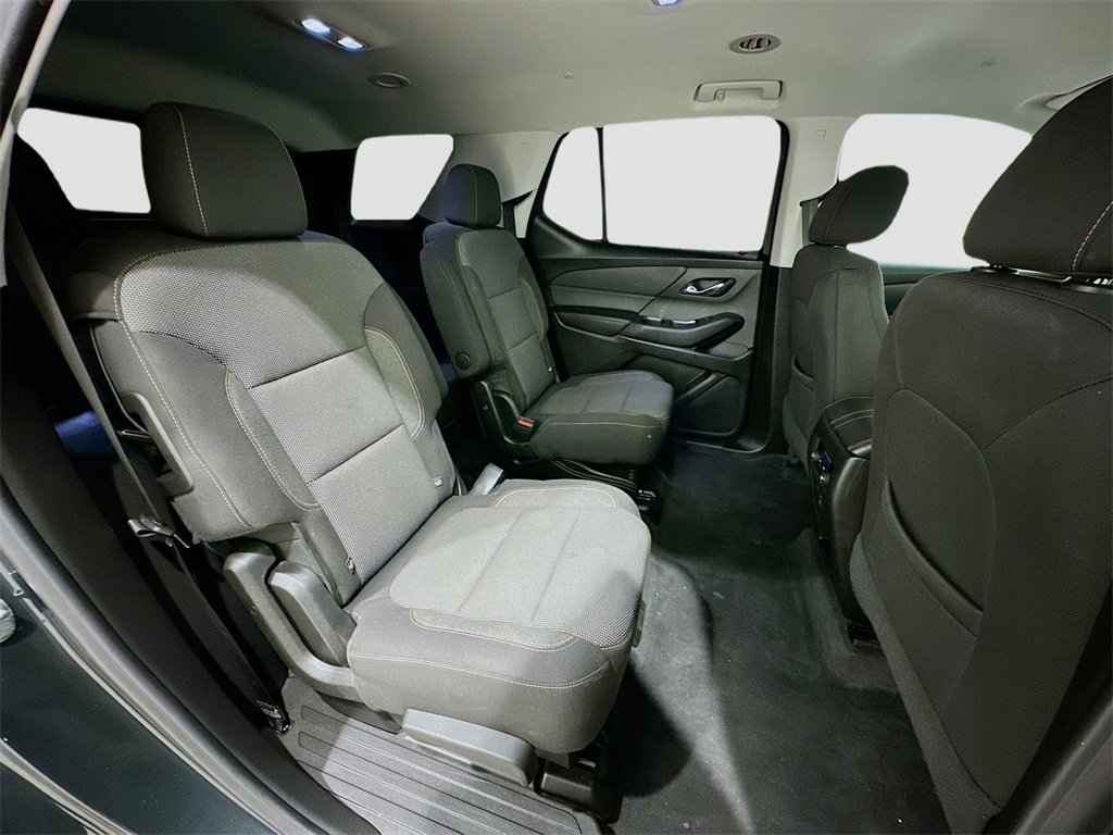 Used 2021 Chevrolet Traverse LT image 28