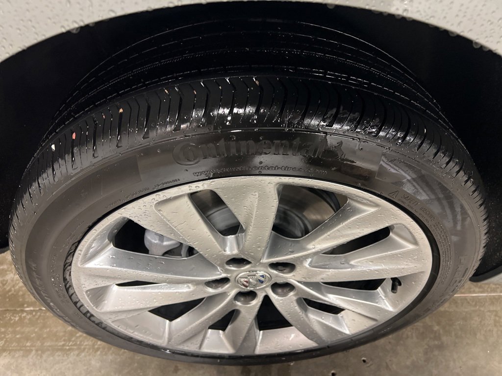 Certified 2023 Buick Envision Avenir image 23