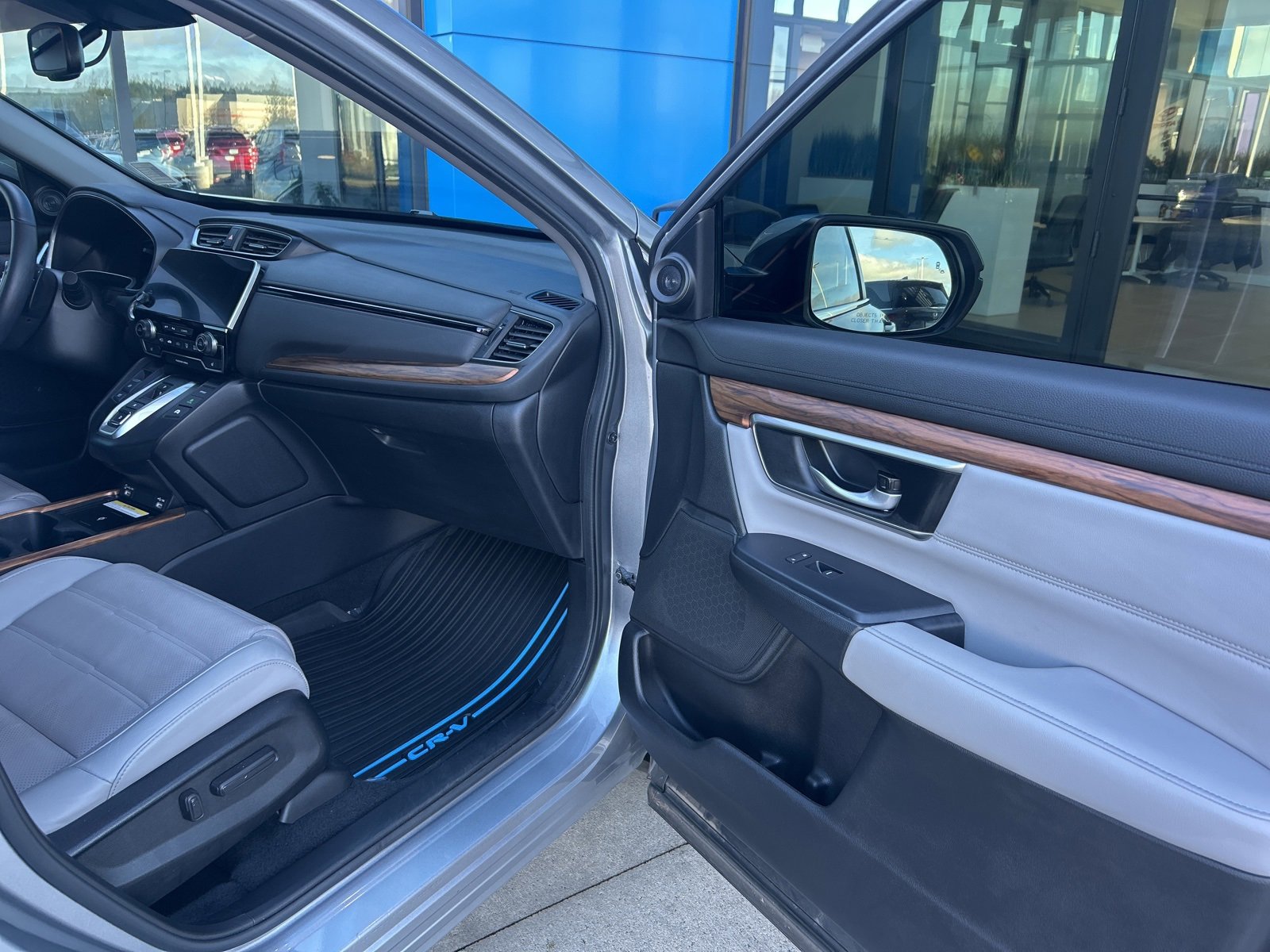 Used 2021 Honda CR-V Touring image 16