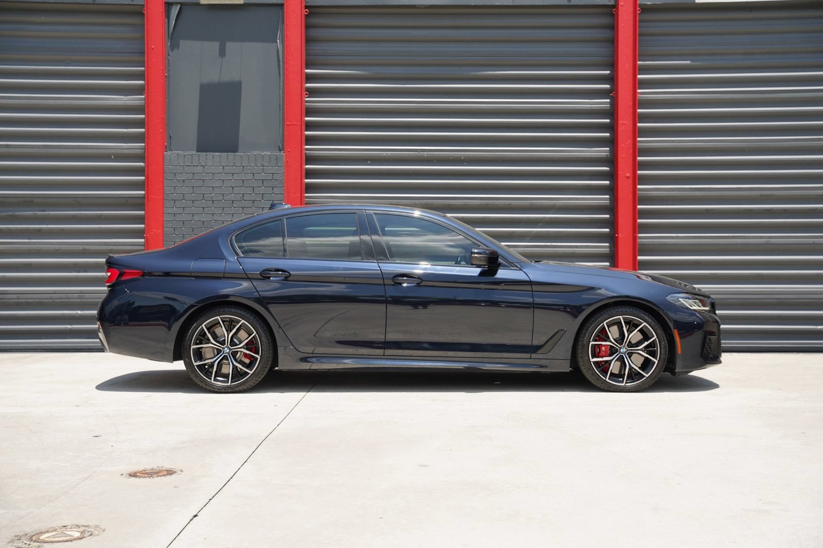 Used 2023 BMW 540i w/ M Sport Package RWD image 6