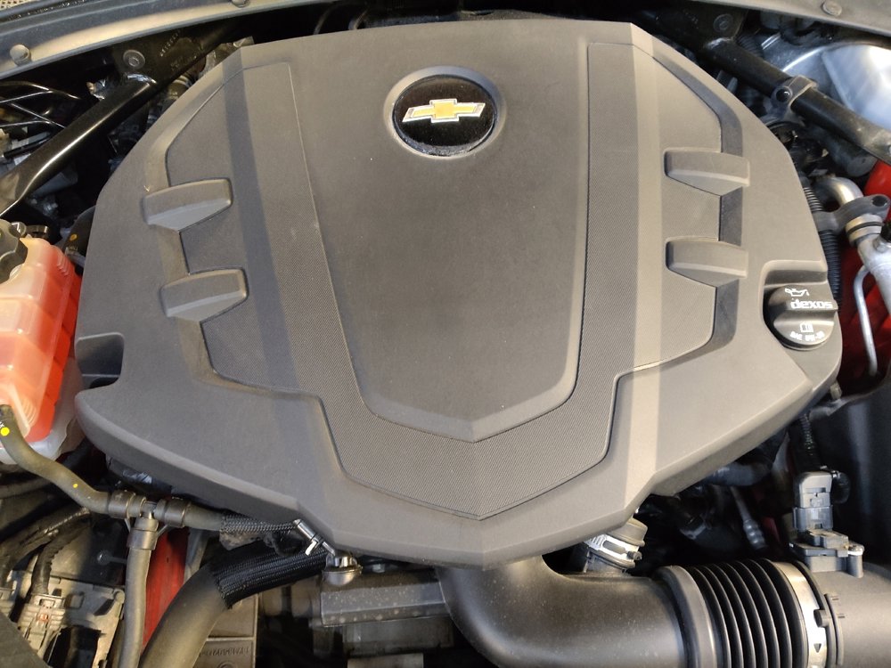 Used 2020 Chevrolet Camaro LT image 30