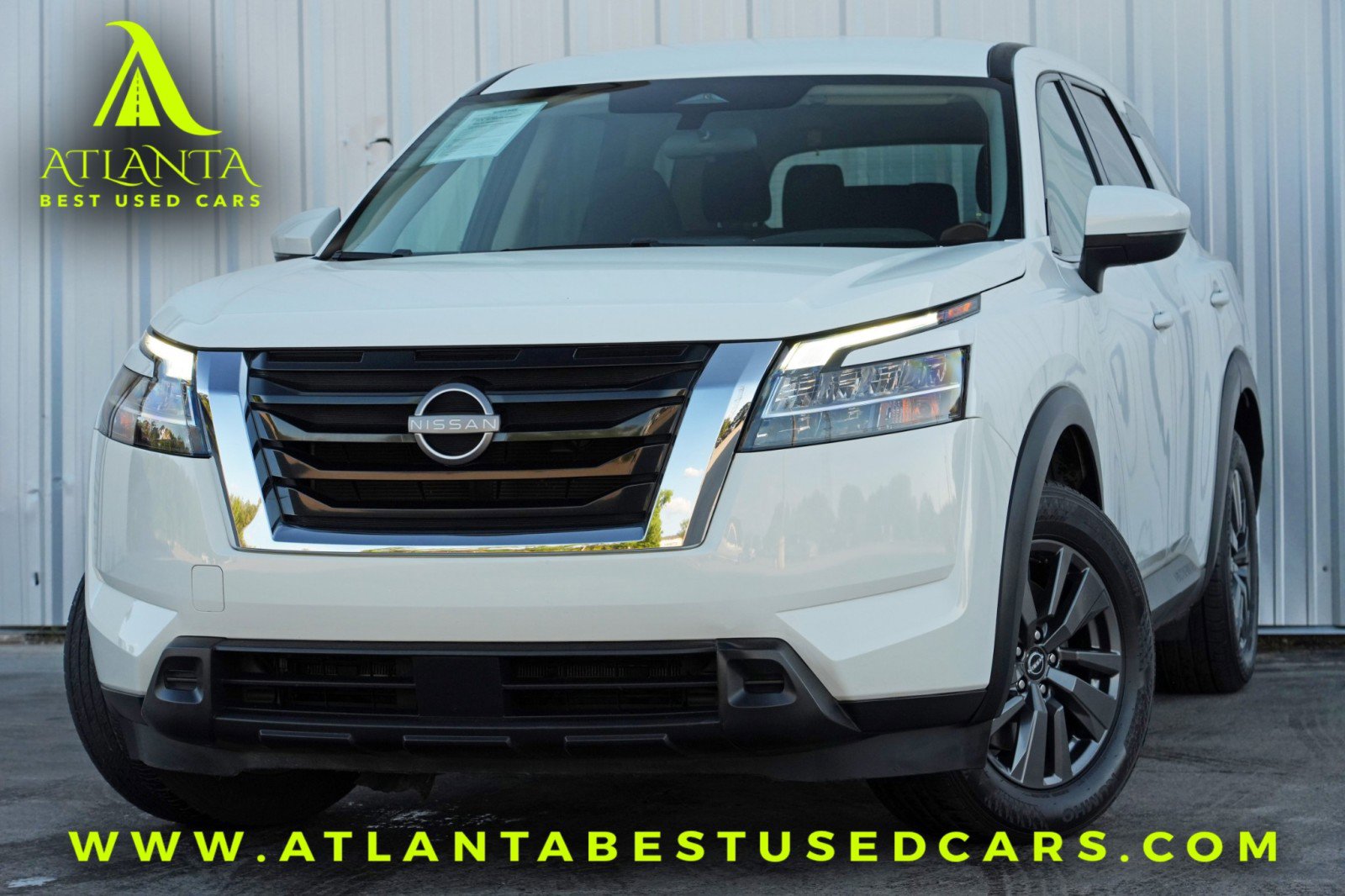 Used 2022 Nissan Pathfinder S image 1