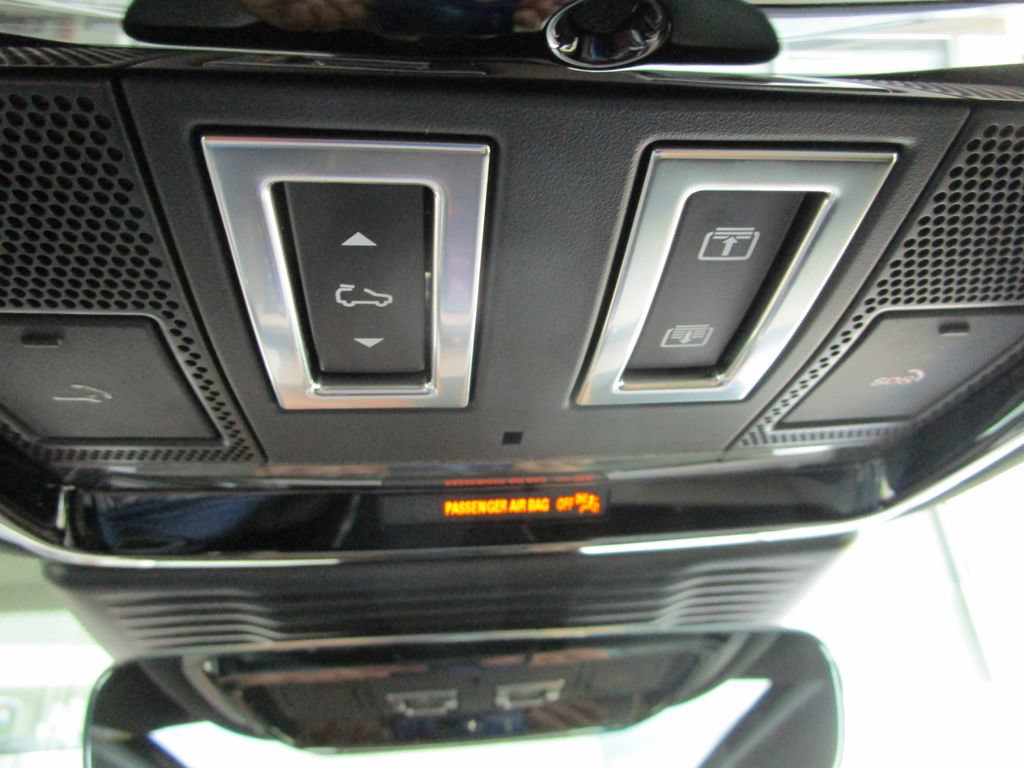 Used 2026 Land Rover Range Rover Velar Dynamic SE AWD/4WD image 45