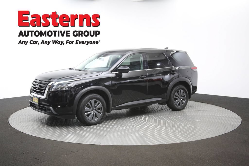 Used 2024 Nissan Pathfinder S AWD/4WD image 57