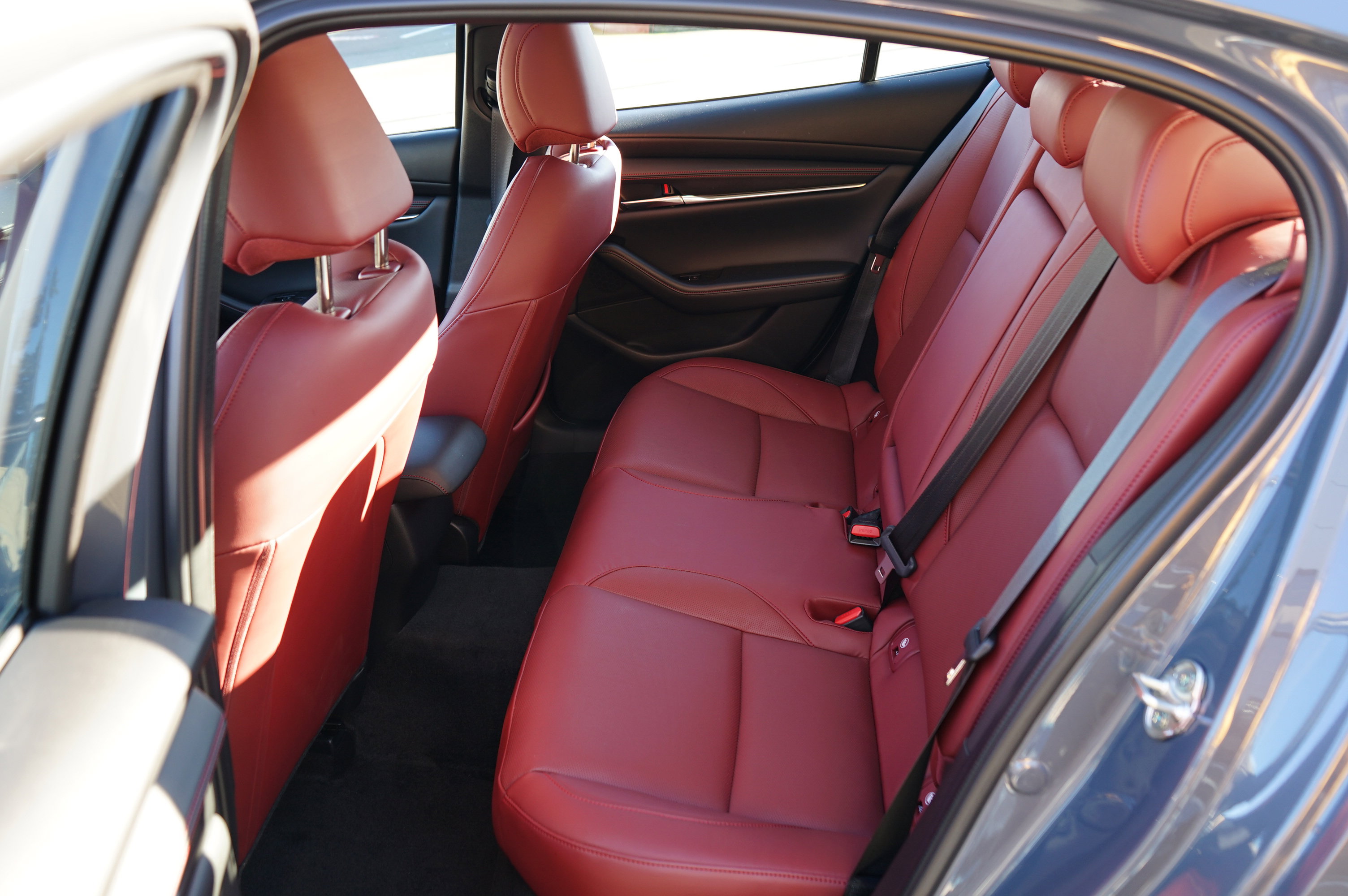 Certified 2025 MAZDA MAZDA3 s image 19