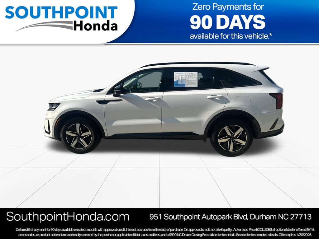 Used 2023 Kia Sorento EX w/ Panoramic Sunroof Package FWD image 4